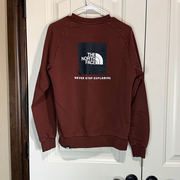 The North Face Men's Crewneck in Rich Brown - Picture 2 of 6